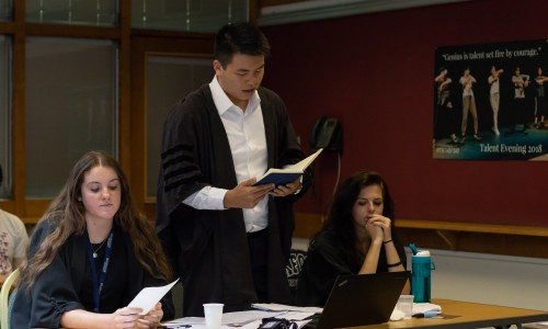Право - Law Academic inisight Cambridge